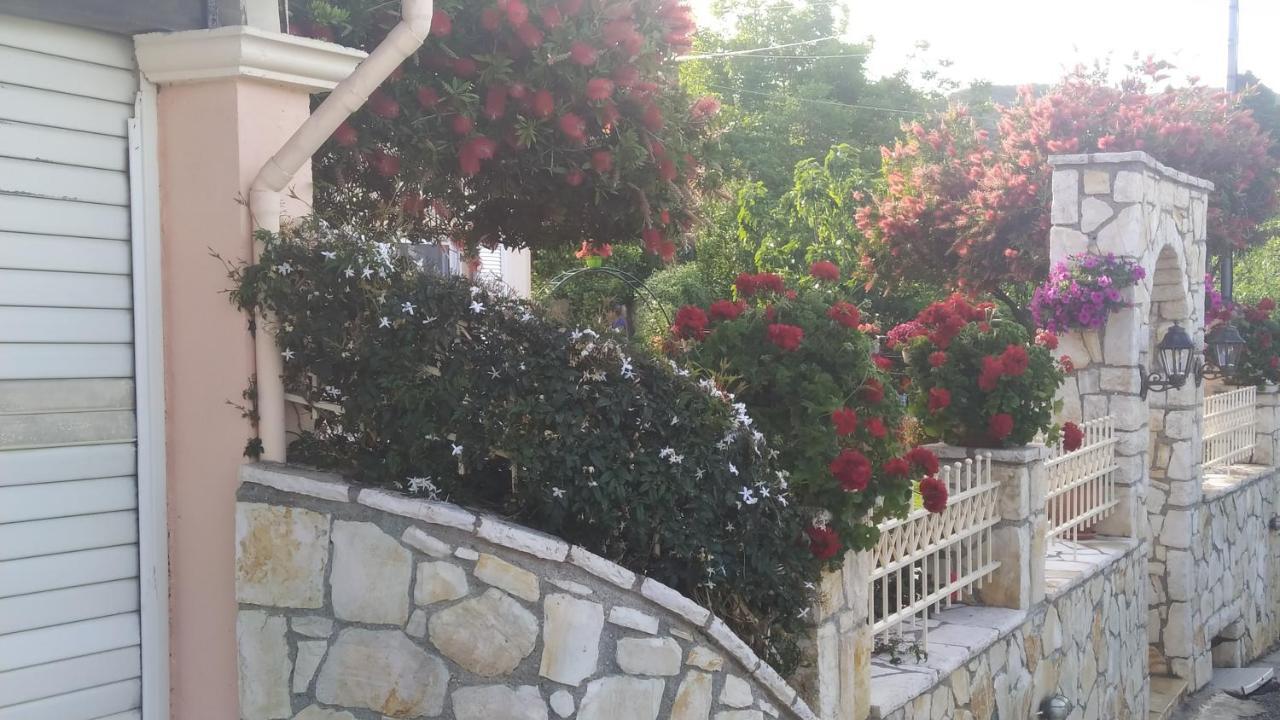 Summer Village House Popi Kanakádes 외부 사진